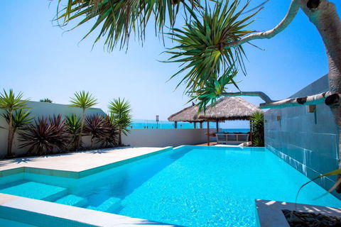 Sapphire Sands Beach House - Sunshine Coast Guide 0