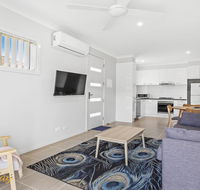 Scott Street Couples Getaway - Sunshine Coast Guide