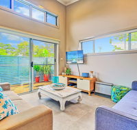 Sea Mist - Sunshine Coast Guide