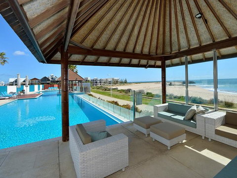 Sea Side 205 - Sunshine Coast Guide 1