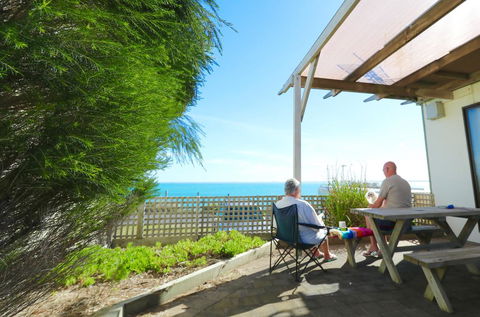 Sea Vu Caravan Park - Sunshine Coast Guide 1