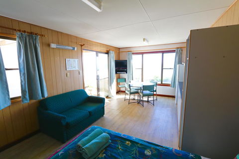 Sea Vu Caravan Park - Sunshine Coast Guide 3