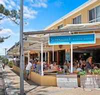 Seabreeze Beach Hotel - Sunshine Coast Guide