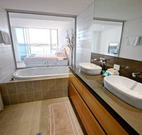 Seapoint 102 - Sunshine Coast Guide