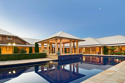 Secret Garden - Sunshine Coast Guide 0