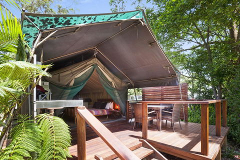 Seven Mile Beach Holiday Park - Sunshine Coast Guide 1
