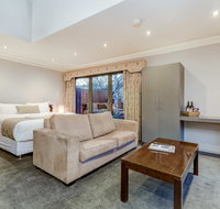 Seymours On Lydiard - Sunshine Coast Guide