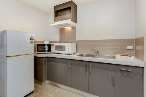 Seymours On Lydiard - Sunshine Coast Guide 3