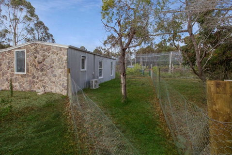 Shearers Cottage - Pet Friendly Holiday Accommodation - Sunshine Coast Guide 1