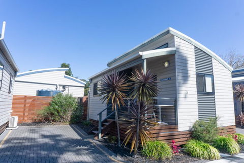 Shoal Bay Holiday Park - Sunshine Coast Guide 2