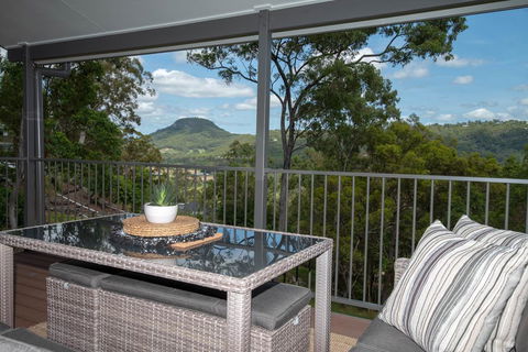 Silhouette Cottage - Sunshine Coast Guide 1