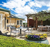 Sinden Park - garden swimming pool rural vistas - Sunshine Coast Guide