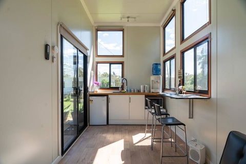 Sithuri Tiny House - Sunshine Coast Guide 2