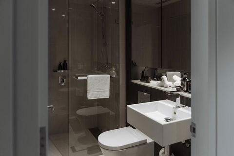 SKYE Suites Green Square - Sunshine Coast Guide 1
