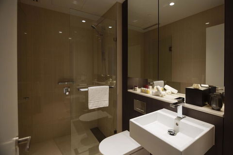 SKYE Suites Green Square - Sunshine Coast Guide 0