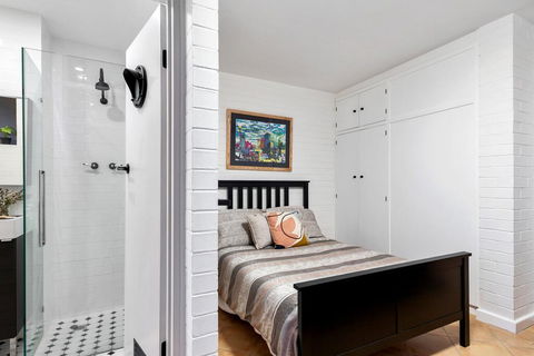 Soho Chic Apartment - Sunshine Coast Guide 2