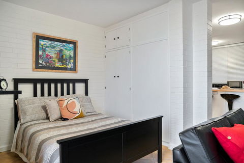 Soho Chic Apartment - Sunshine Coast Guide 3