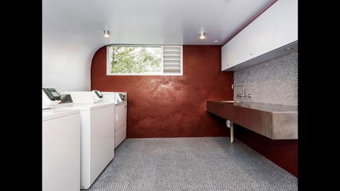 Soho Chic Apartment - Sunshine Coast Guide 1