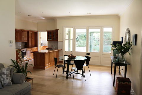 Somerset, Argyle Road Berrima - Sunshine Coast Guide 3