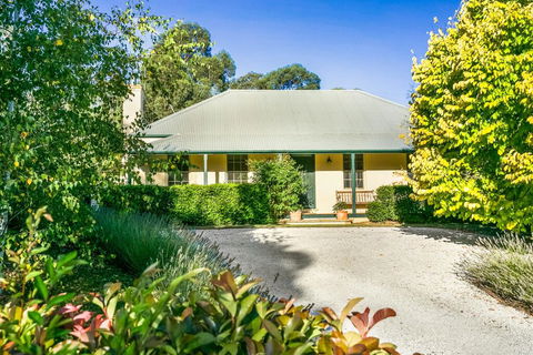 Somerset, Argyle Road Berrima - Sunshine Coast Guide 0