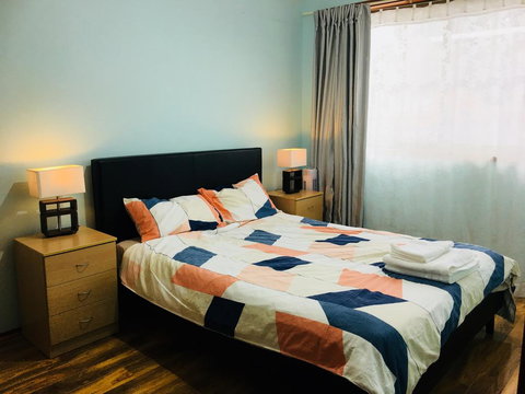 Spacious Townhouse In Wollongong - Sunshine Coast Guide 0