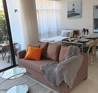 SpaciousCozy 1 bedroom  1 bathroom Zetland APT - Sunshine Coast Guide