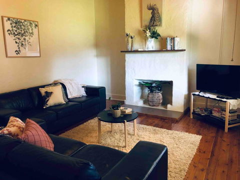 Stanton House, Central,Pets Welcome,Free WiFi&Breakfast! - Sunshine Coast Guide 2