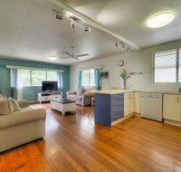 Starfish Shack by the Sea - Sunshine Coast Guide