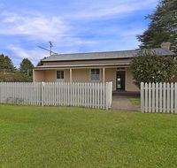 Station Masters Cottage - classic quaint  nostalgia - Sunshine Coast Guide