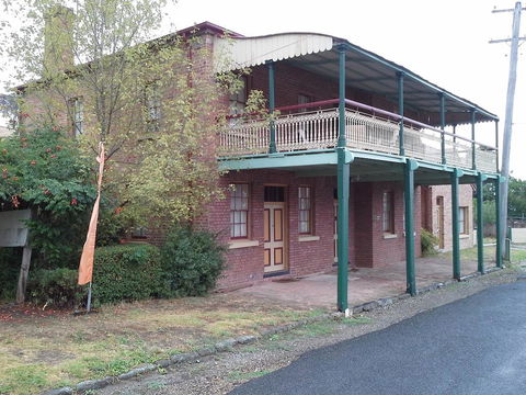 Stoke House - Sunshine Coast Guide 0