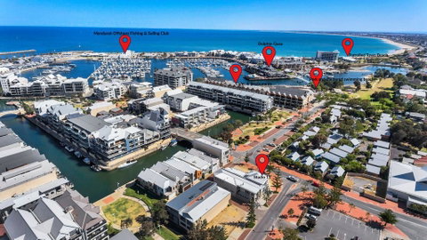 Studio 11 Mandurah Marina - Sunshine Coast Guide 0