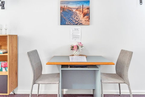 Studio 30 On The Terrace - Sunshine Coast Guide 3