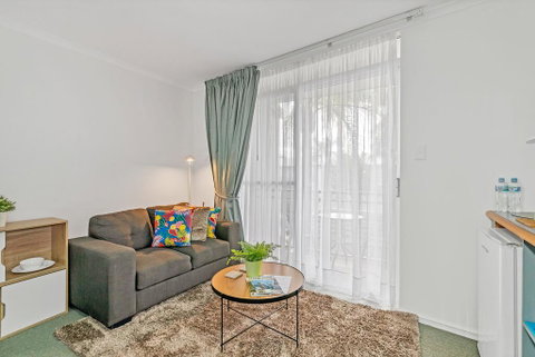 Studio 38 On The Terrace - Sunshine Coast Guide 2