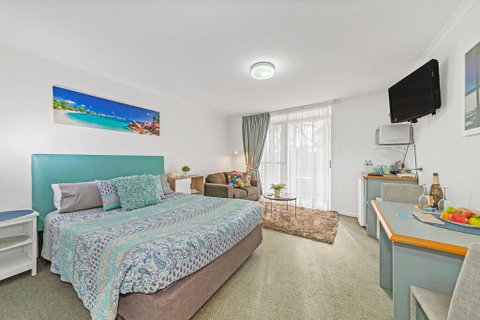 Studio 38 On The Terrace - Sunshine Coast Guide 0