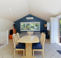 Stunning Home in Salamander Bay - Sunshine Coast Guide