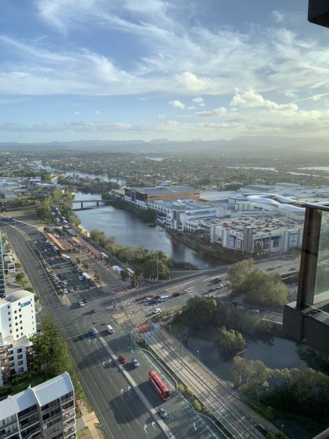 Stunning Oceanview 2BR Unit, Free Carpark & WIFI - Sunshine Coast Guide 1