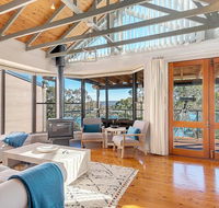 STUNNING WATERFRONT ESCAPE AT DALEYS POINT - Sunshine Coast Guide