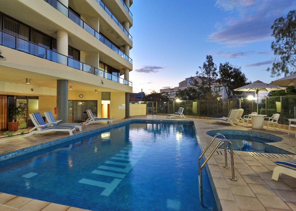 Spring Hill QLD Sunshine Coast Guide