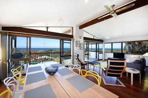 Sun Ray - 9 Pelican Street, Peregian Beach, Noosa Shire - Sunshine Coast Guide 0