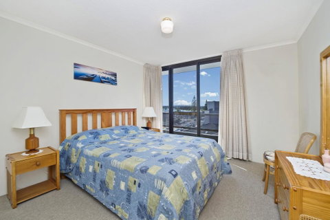 Sundial 602 8-10 Hollingworth Street - Sunshine Coast Guide 3