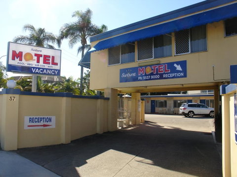 Sunburst Motel - Sunshine Coast Guide 3