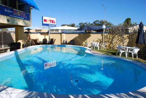 Sunburst Motel - Sunshine Coast Guide 0