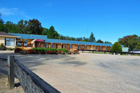 Sunflower Motel - Sunshine Coast Guide 2