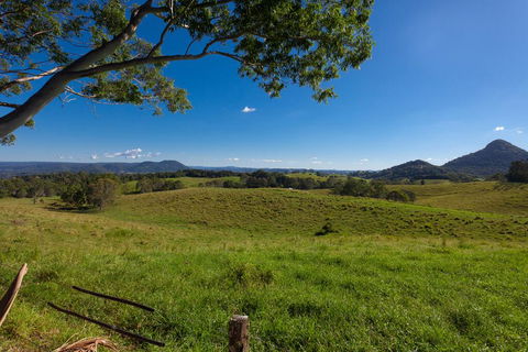 Sunrise At Sanquar, Noosa Hinterland - Sunshine Coast Guide 1