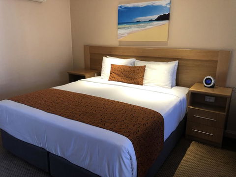 Sunseeker Motor Inn - Sunshine Coast Guide 2