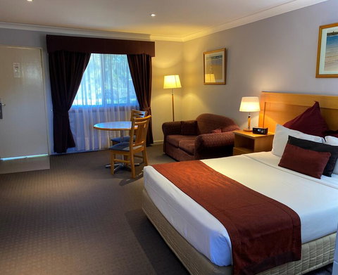 Sunseeker Motor Inn - Sunshine Coast Guide 1