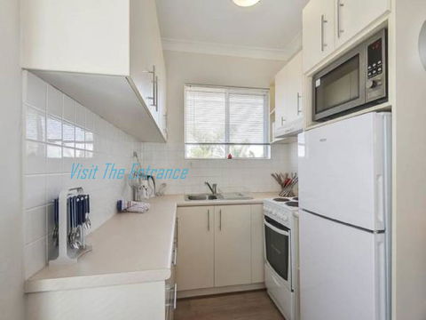 Surf Side Palms 12 - Sunshine Coast Guide 3