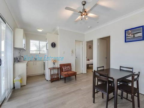 Surf Side Palms 12 - Sunshine Coast Guide 0