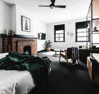 Sydney Park Hotel - Sunshine Coast Guide