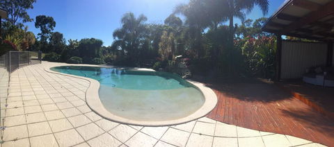 TAKURA HEIGHTS Modern Country Apartment With Pool Access - Sunshine Coast Guide 1